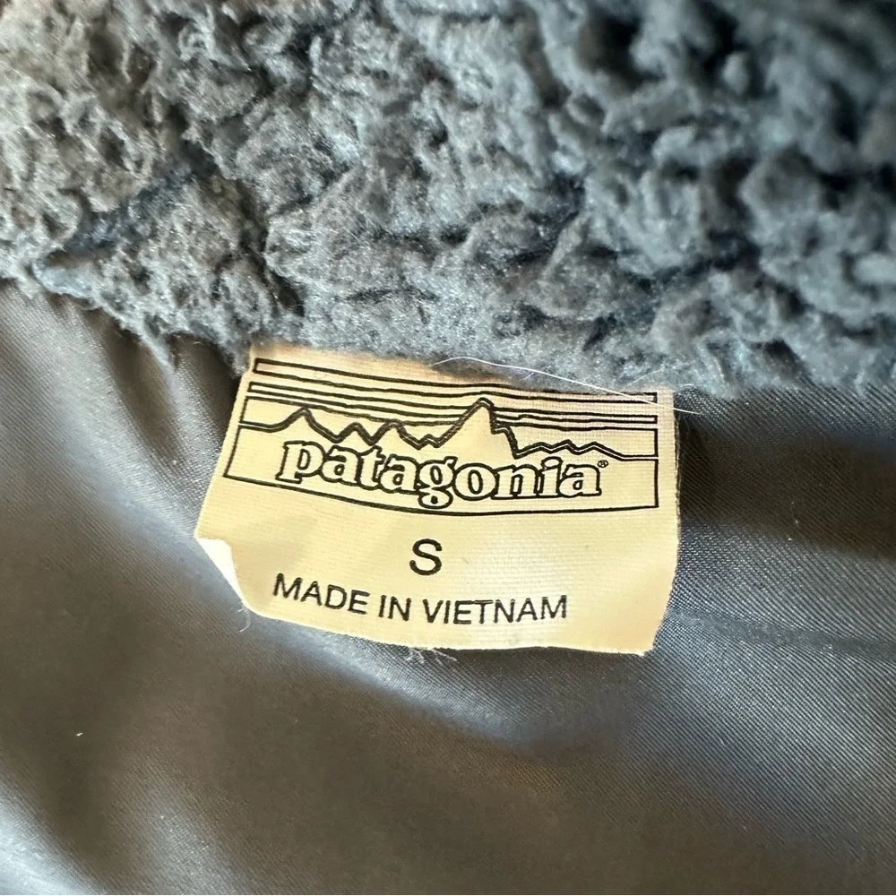 Patagonia Women’s Los Gatos Hooded Fleece Vest - Picture 7 of 8